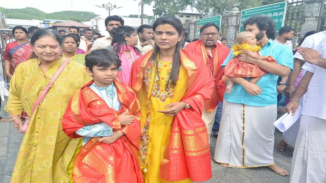 Aishwarya Rajesh : తిరుమల శ్రీవారి సేవలో ఐశ్వర్య రాజేష్