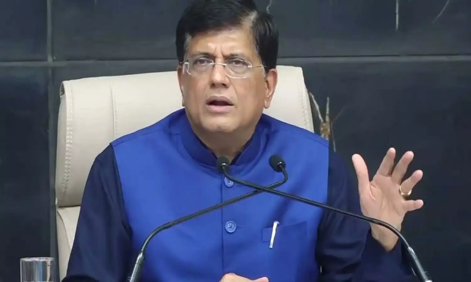 Piyush Goyal : అమెరికా టారిఫ్లు: ఎగుమతులను ప్రోత్సహిస్తాం - పీయూష్ గోయల్ Piyush Goyal : అమెరికా టారిఫ్లు: ఎగుమతులను ప్రోత్సహిస్తాం - పీయూష్ గోయల్