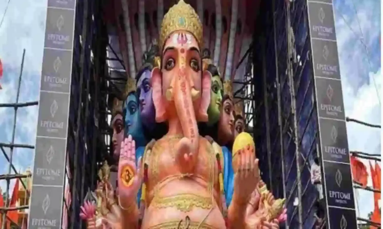 KHAIRATABAD GANESH: ఒకరోజు ముందే ఖైరతాబాద్ గణేశ్ నిమజ్జనం KHAIRATABAD GANESH: ఒకరోజు ముందే ఖైరతాబాద్ గణేశ్ నిమజ్జనం