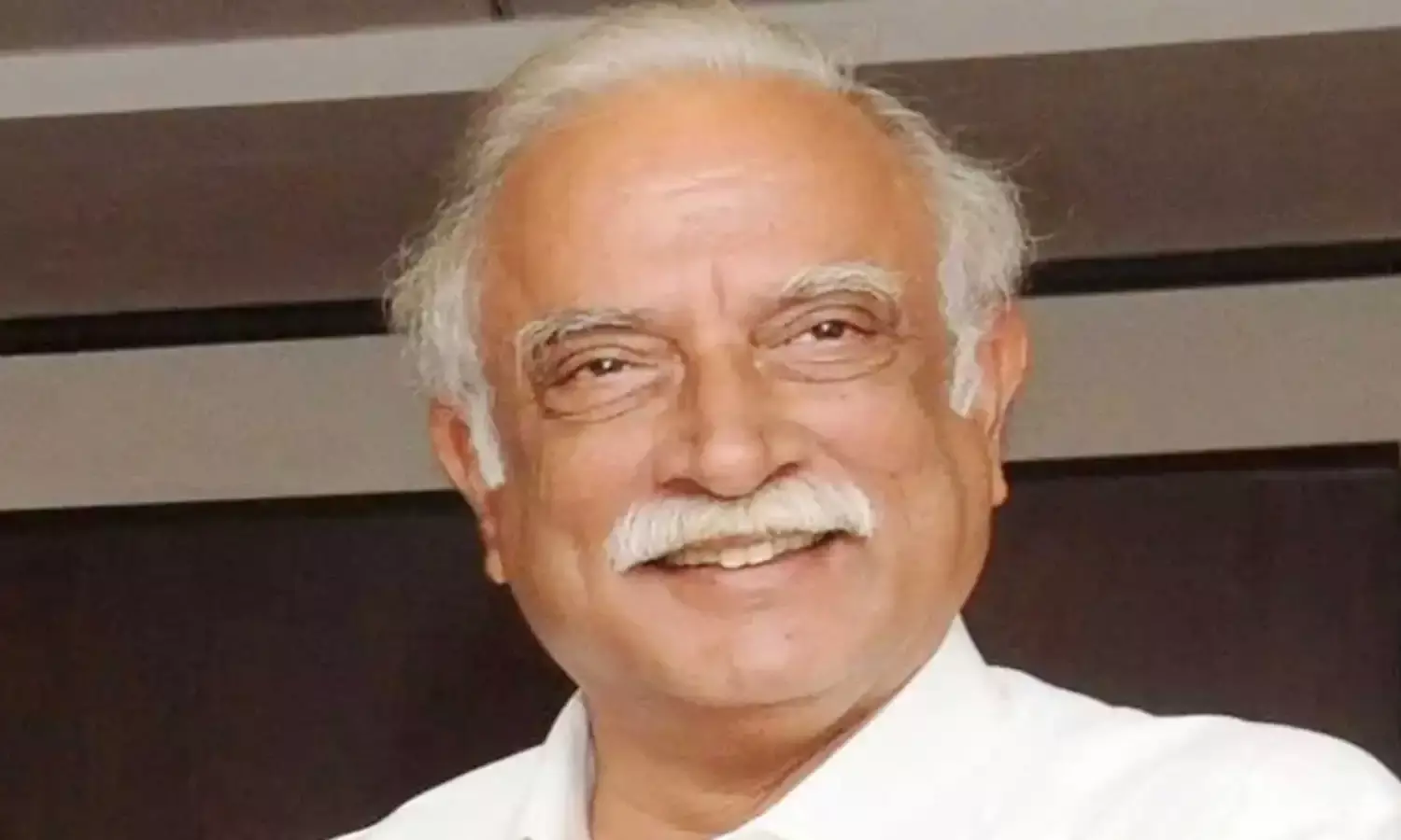 GOA Governor : గవర్నర్ హోదాలో తొలిసారిగా ఏపీకి అశోక గజపతి రాజు.. ఘనస్వాగతం పలికిన అధికారులు.. GOA Governor : గవర్నర్ హోదాలో తొలిసారిగా ఏపీకి అశోక గజపతి రాజు.. ఘనస్వాగతం పలికిన అధికారులు..