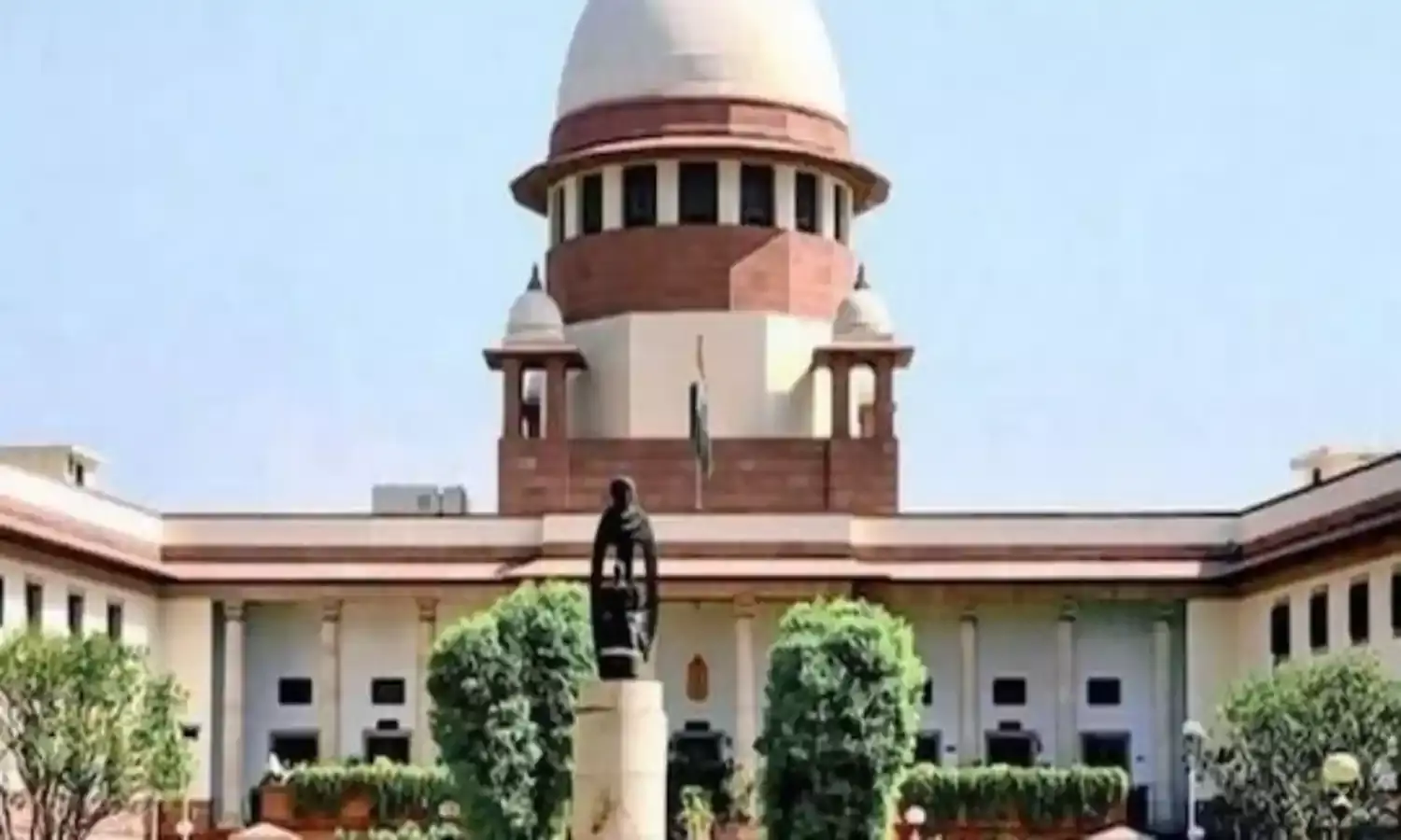 SC: నాలుగేళ్లు తెలంగాణలో చదివితేనే లోకల్ SC: నాలుగేళ్లు తెలంగాణలో చదివితేనే లోకల్