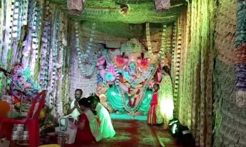 AP : నందిగామలో రూ.3.10 కోట్లతో వినాయకుడికి అలంకరణ AP : నందిగామలో రూ.3.10 కోట్లతో వినాయకుడికి అలంకరణ