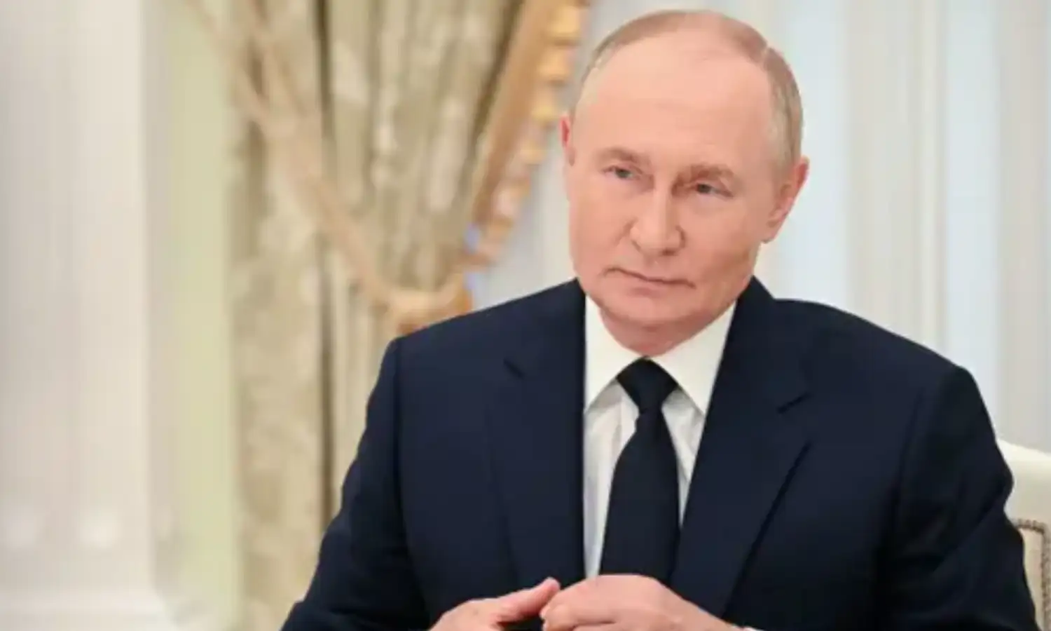 Putin : భారత్ - చైనాల పట్ల అమెరికా వైఖరి సరైనది కాదు.. పుతిన్ కీలక వ్యాఖ్యలు Putin : భారత్ - చైనాల పట్ల అమెరికా వైఖరి సరైనది కాదు.. పుతిన్ కీలక వ్యాఖ్యలు