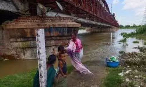 Delhi Floods: డేంజర్‌లో యమునా నది..ఢిల్లీలో రోడ్లన్నీ జలమయం