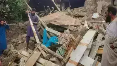 Earthquake:  హడలెత్తిపోతున్న ప్రజలు.. ఆప్ఘనిస్థాన్లో మళ్లీ భూకంపం.. Earthquake:  హడలెత్తిపోతున్న ప్రజలు.. ఆప్ఘనిస్థాన్లో మళ్లీ భూకంపం..