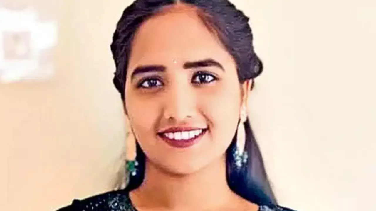 TG : ప్రేమ పెళ్లికి ఒప్పుకోని తల్లిదండ్రులు.. యువతి ఆత్మహత్య TG : ప్రేమ పెళ్లికి ఒప్పుకోని తల్లిదండ్రులు.. యువతి ఆత్మహత్య