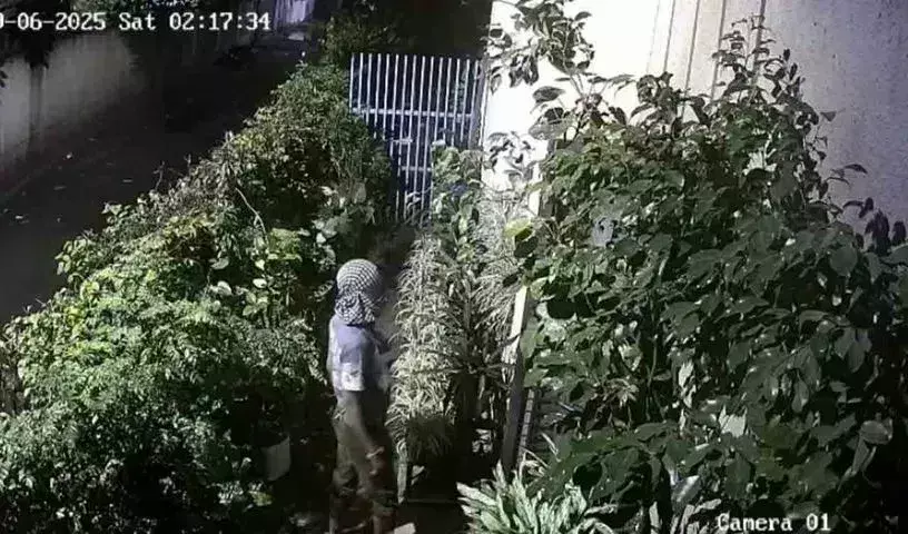 PCC Chief :  పీసీసీ అధ్యక్షుడి ఇంట్లో దొంగల బీభత్సం..