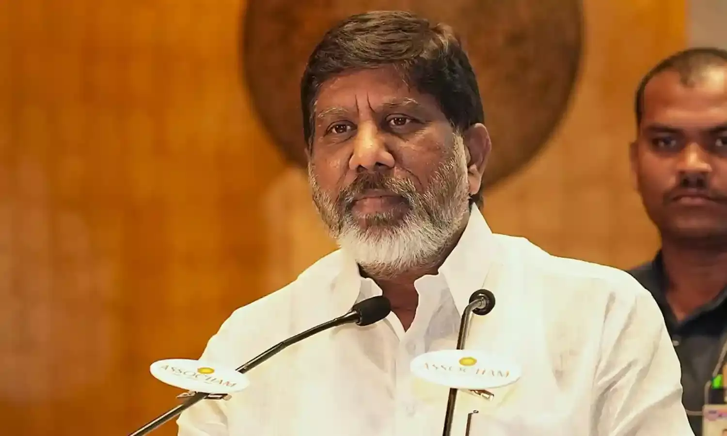 TG : వాస్తవాలు చెబితే.. తప్పు పడుతున్నారు : డిప్యూటీ సీఎం భట్టి విక్రమార్క TG : వాస్తవాలు చెబితే.. తప్పు పడుతున్నారు : డిప్యూటీ సీఎం భట్టి విక్రమార్క