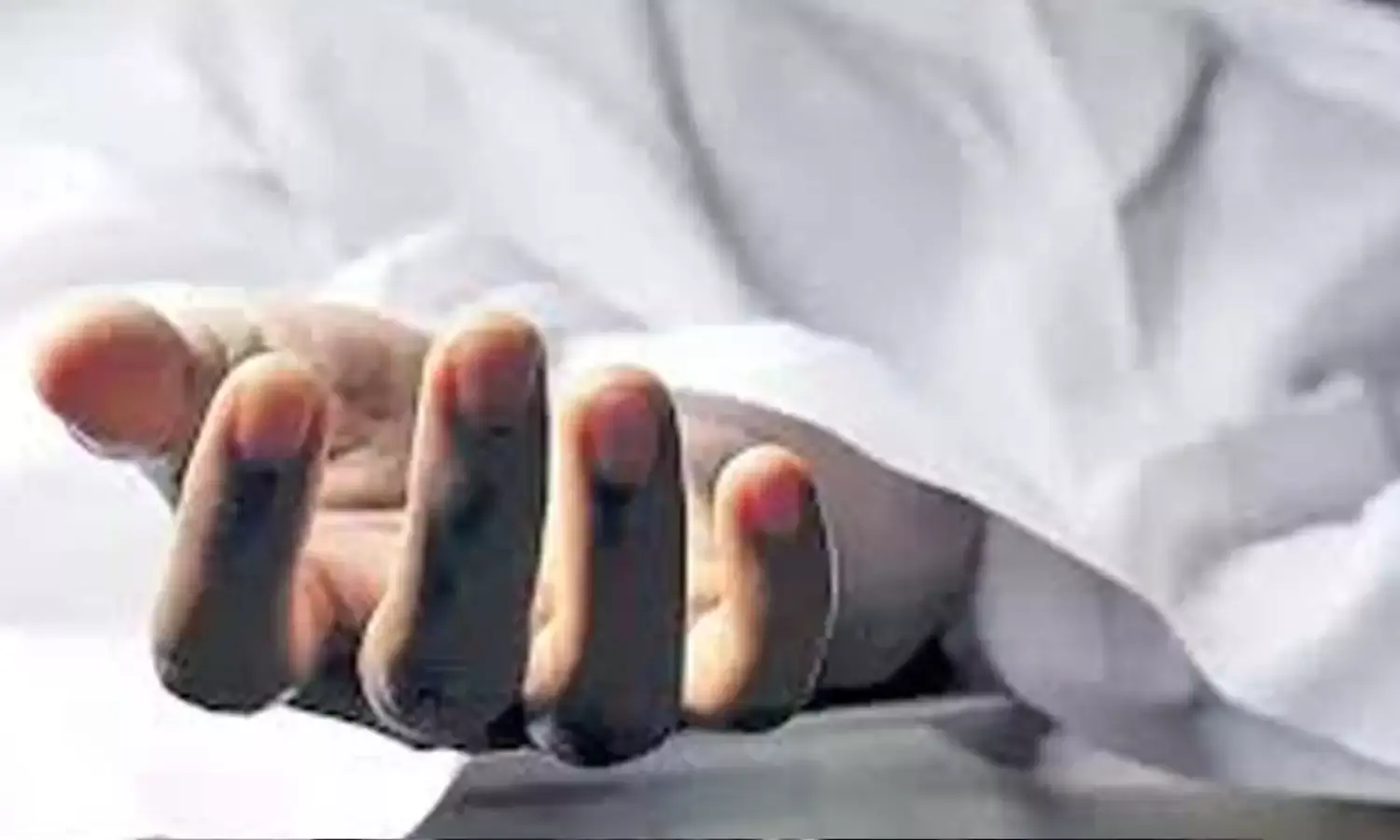 Crime News : నెల్లూరు జిల్లాలో యువకుడు దారుణ హత్య Crime News : నెల్లూరు జిల్లాలో యువకుడు దారుణ హత్య