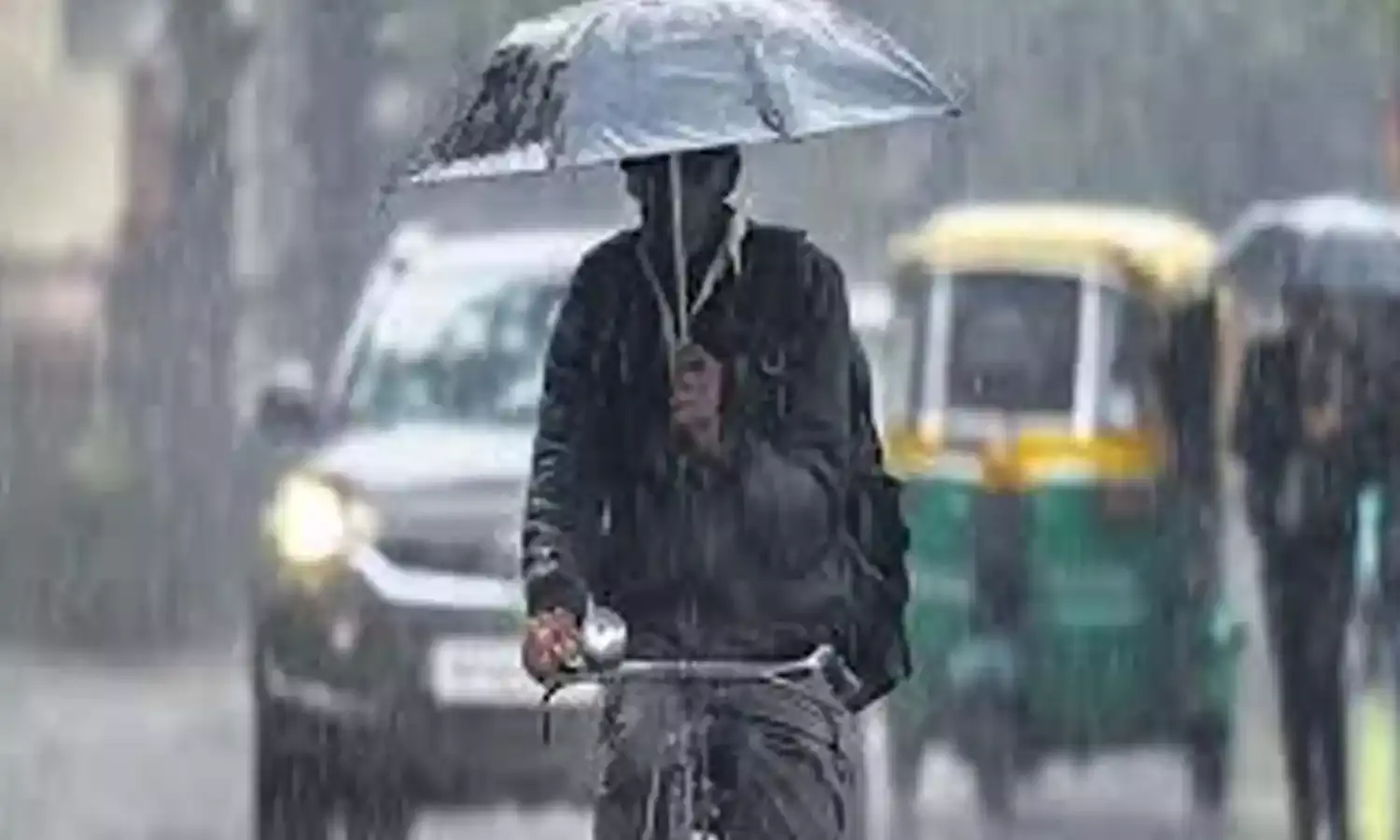 Heavy Rains : ఏపీలో మూడు రోజులు భారీ వర్షాలు.. ఎల్లో అలర్ట్ జారీ Heavy Rains : ఏపీలో మూడు రోజులు భారీ వర్షాలు.. ఎల్లో అలర్ట్ జారీ