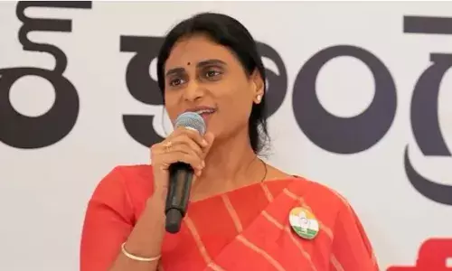 SHARMILA:  వైసీపీ ఓ సైతాన్ సైన్యం SHARMILA:  వైసీపీ ఓ సైతాన్ సైన్యం