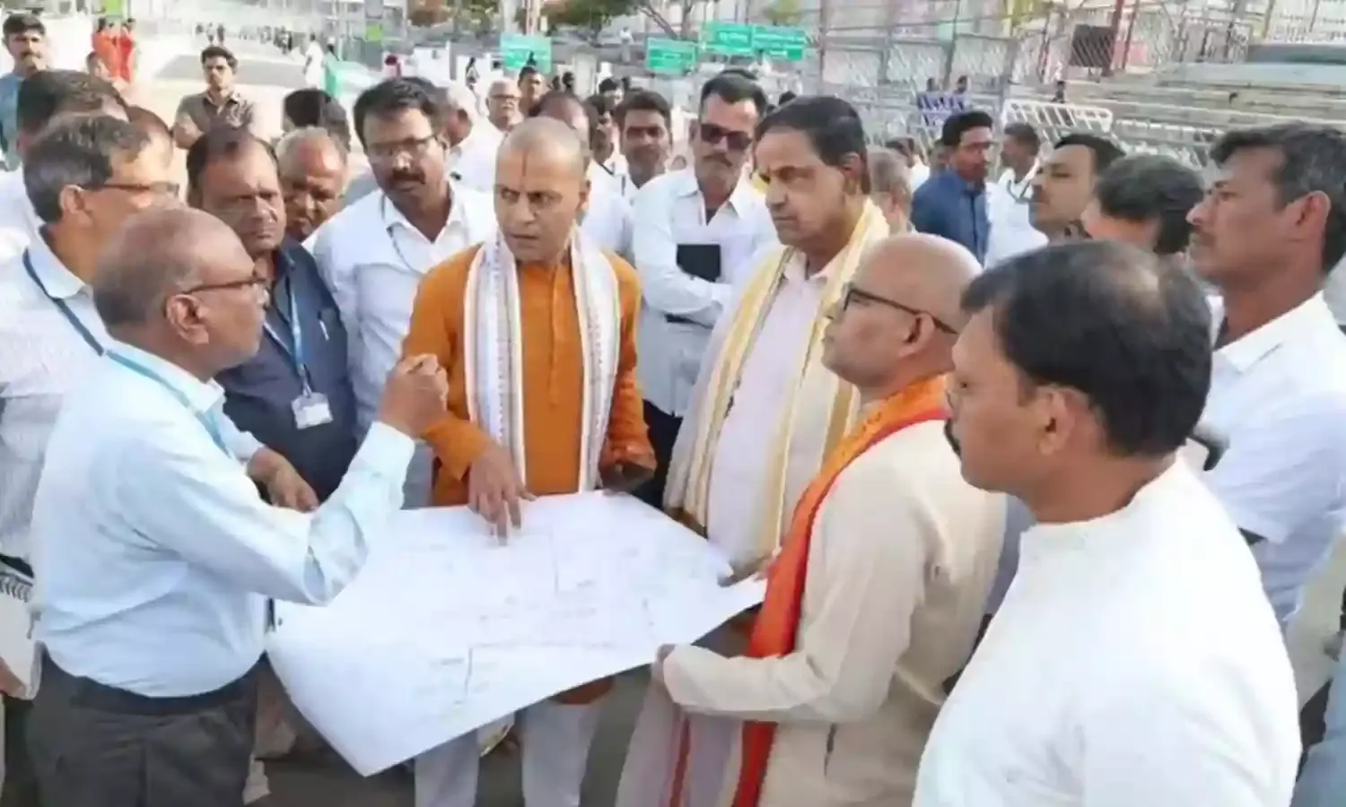TTD : శ్రీవారి బ్రహ్మోత్సవాలకు అంగరంగవైభవంగా ఏర్పాట్లు: టీటీడీ చైర్మన్ TTD : శ్రీవారి బ్రహ్మోత్సవాలకు అంగరంగవైభవంగా ఏర్పాట్లు: టీటీడీ చైర్మన్