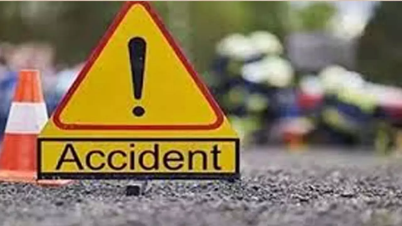 Crime : ఔటర్‌పై ఘోర ప్రమాదం.. ఇన్ఫోసిస్ ఉద్యోగిని మృతి.. ఏడుగురికి గాయాలు