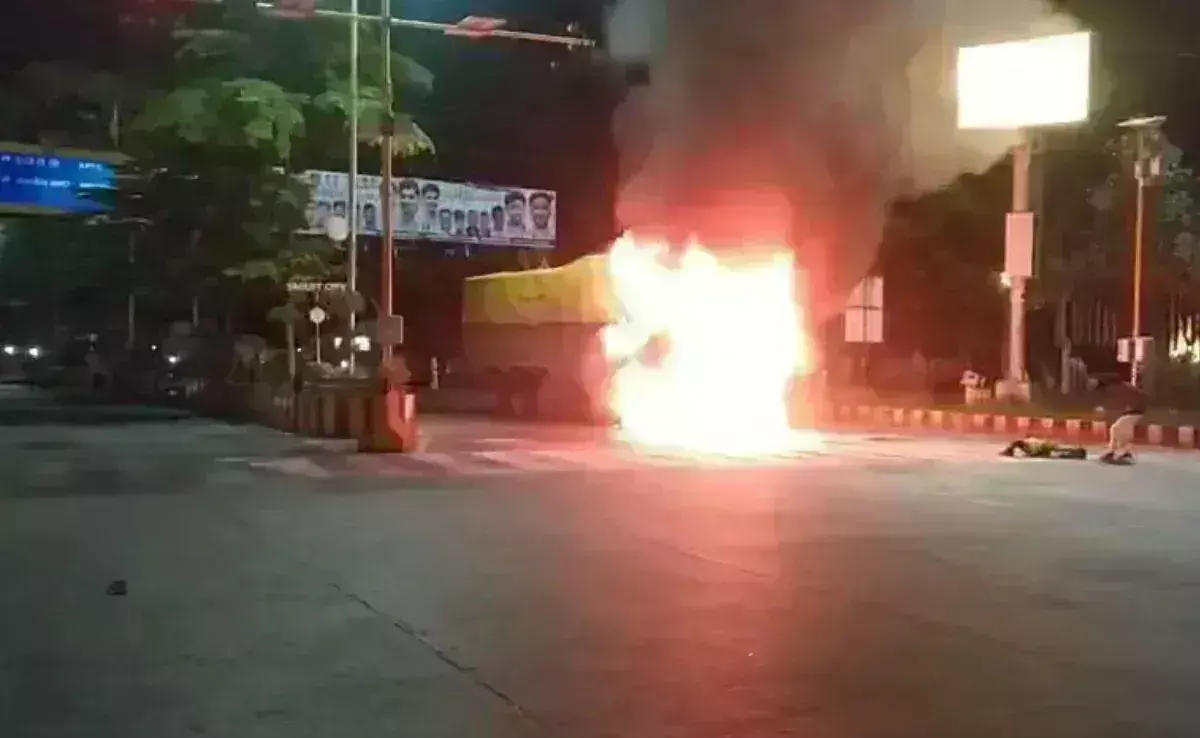 Indore: ఇండోర్‌లో  ట్రక్కు బీభత్సం.. ముగ్గురు మృతి