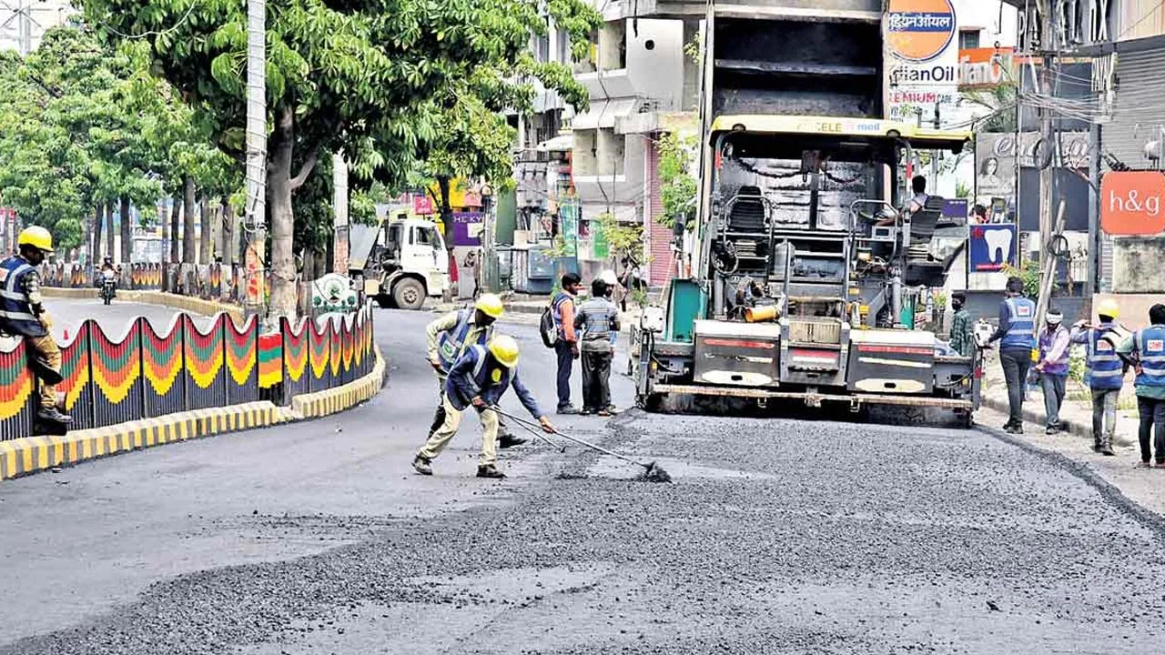 Telangana : రాష్ట్రంలో రోడ్ల కోసం రూ.868 కోట్లు మంజూరు Telangana : రాష్ట్రంలో రోడ్ల కోసం రూ.868 కోట్లు మంజూరు