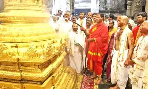 TTD : శ్రీవారి ఆలయంలో వైభవంగా కోయిల్ ఆళ్వార్ తిరుమంజనం... TTD : శ్రీవారి ఆలయంలో వైభవంగా కోయిల్ ఆళ్వార్ తిరుమంజనం...