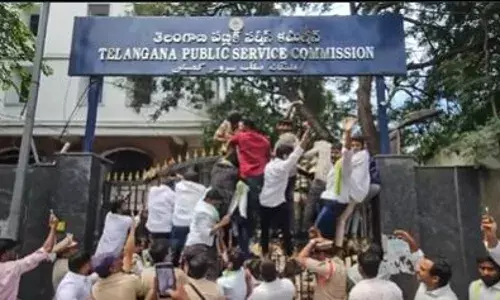 JAGRUTHI: టీజీపీఎస్సీ కార్యాలయాన్ని ముట్టడించిన జాగృతి