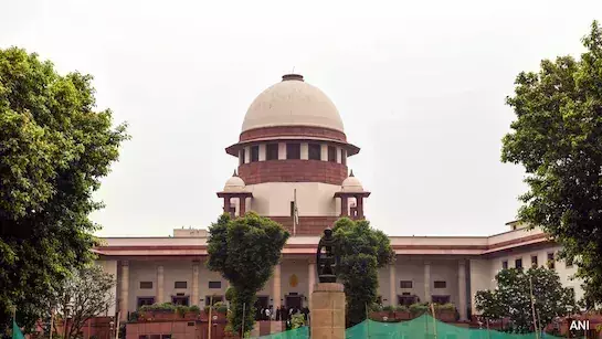 Supreme Court: ఆలయ నిధులు  కల్యాణ మండపాల నిర్మాణానికి కాదు: సుప్రీంకోర్టు Supreme Court: ఆలయ నిధులు  కల్యాణ మండపాల నిర్మాణానికి కాదు: సుప్రీంకోర్టు