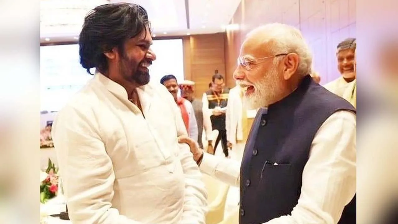 Modi Birthday Wishes : మోడీ జీవితం ఎంతో స్ఫూర్తిదాయకం.. బర్త్ డే సందర్భంగా పవన్ స్పెషల్ వీడియో Modi Birthday Wishes : మోడీ జీవితం ఎంతో స్ఫూర్తిదాయకం.. బర్త్ డే సందర్భంగా పవన్ స్పెషల్ వీడియో