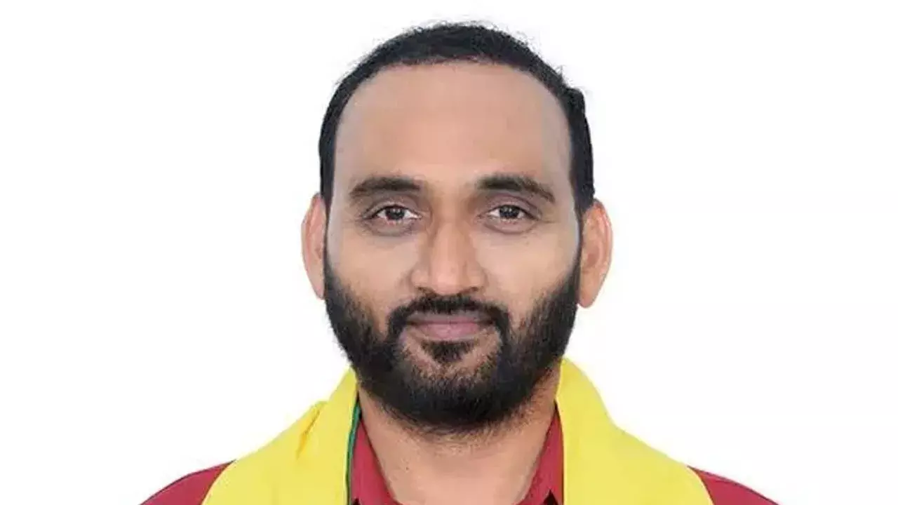 Kakarla Suresh : అప్పసముద్రం దుర్ఘటన బాధిత చిన్నారులకు సీఎం ఆర్థిక సాయం