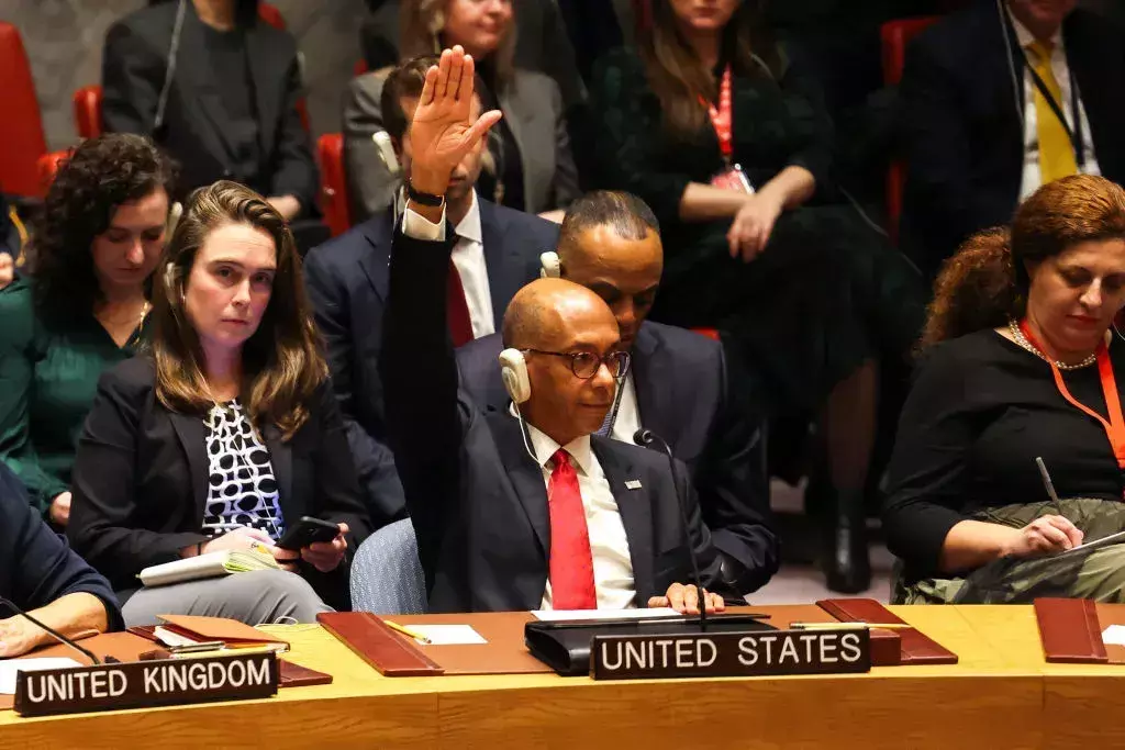 UN Security Council: కాల్పుల విరమణపై యూఎన్ తీర్మానం తిరస్కరించిన అమెరికా UN Security Council: కాల్పుల విరమణపై యూఎన్ తీర్మానం తిరస్కరించిన అమెరికా