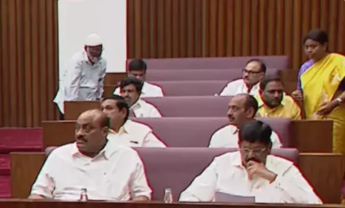 AP: ఏపీ శాసనమండలిలో గందరగోళం