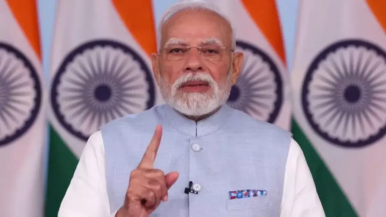 PM Modi: పేద మధ్య తరగతికి ఇది డబుల్ బొనాంజా - జీఎస్టీ సంస్కరణలపై ప్రధాని మోడీ PM Modi: పేద మధ్య తరగతికి ఇది డబుల్ బొనాంజా - జీఎస్టీ సంస్కరణలపై ప్రధాని మోడీ