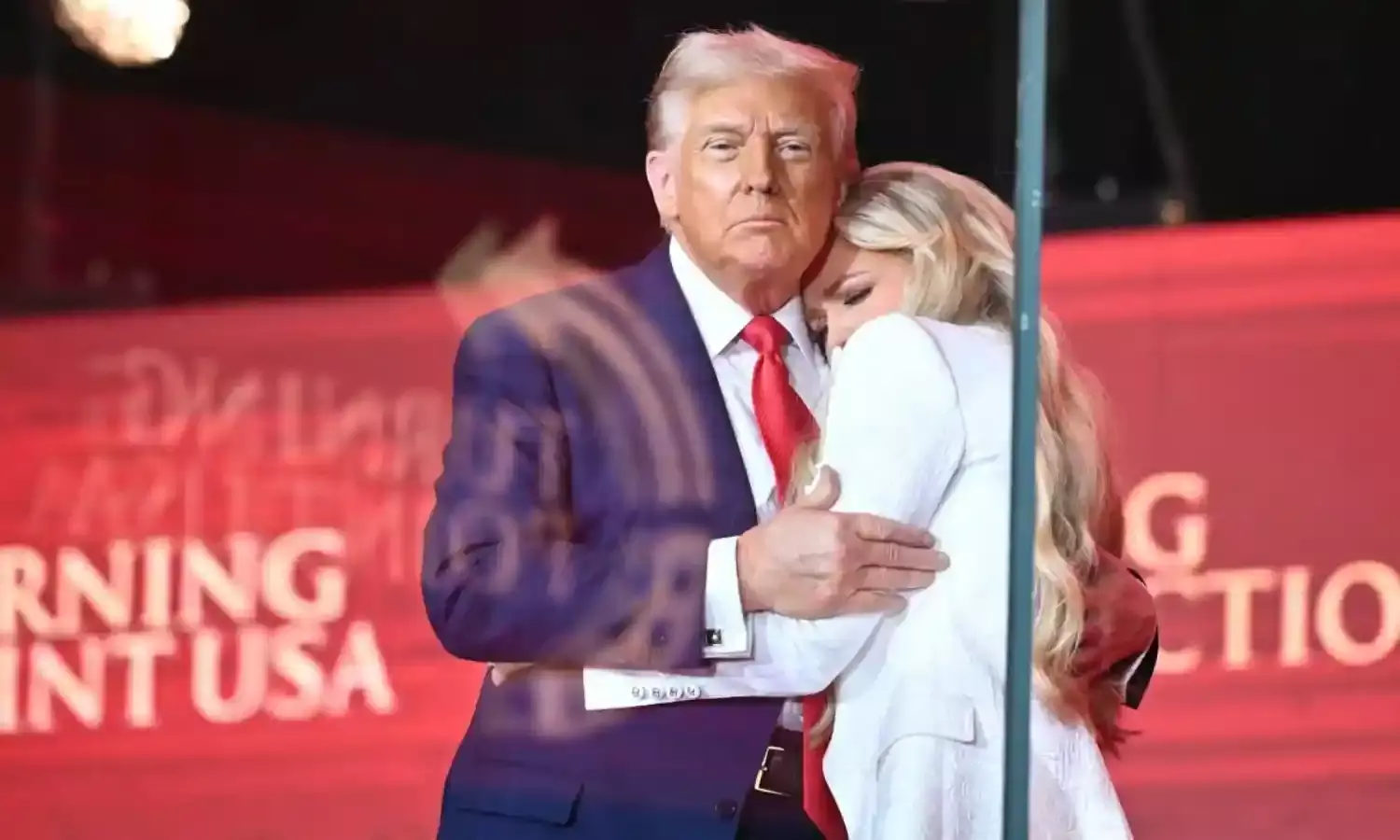 Charlie Kirk: ట్రంప్ సమక్షంలో చార్లీ కిర్క్ భార్య ఎరికా కీలక ప్రకటన Charlie Kirk: ట్రంప్ సమక్షంలో చార్లీ కిర్క్ భార్య ఎరికా కీలక ప్రకటన
