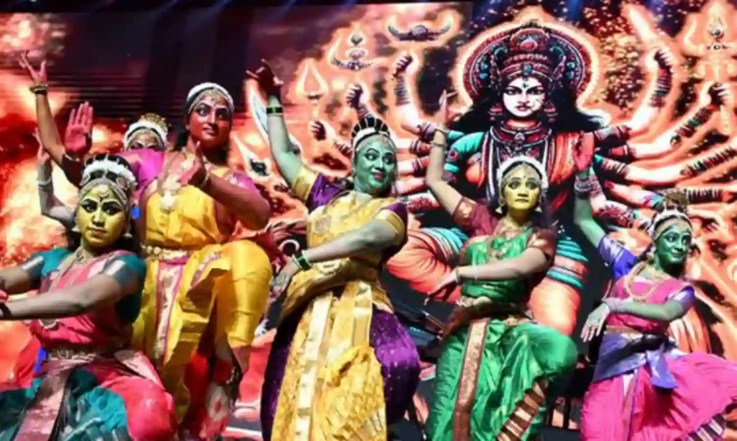 VJA UTSAV: అట్టహాసంగా సాగుతున్న విజయవాడ ఉత్సవ్ VJA UTSAV: అట్టహాసంగా సాగుతున్న విజయవాడ ఉత్సవ్