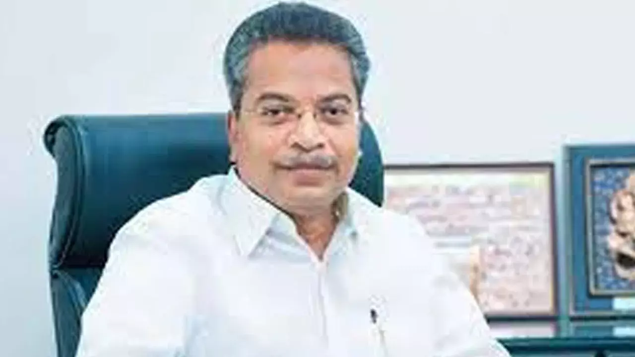 Vasantha Krishna Prasad : దుర్గమ్మ సేవలో మైలవరం ఎమ్మెల్యే వసంత కృష్ణప్రసాద్.