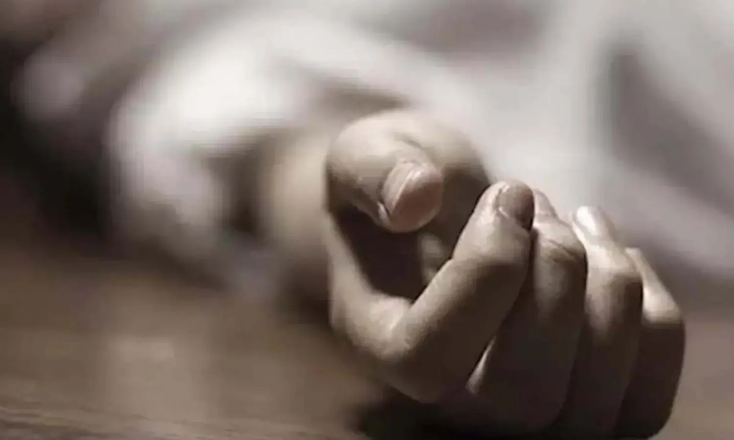 Crime : మైనర్ బాలికల అత్యాచారం కేసులో ముగ్గురు అరెస్ట్ Crime : మైనర్ బాలికల అత్యాచారం కేసులో ముగ్గురు అరెస్ట్