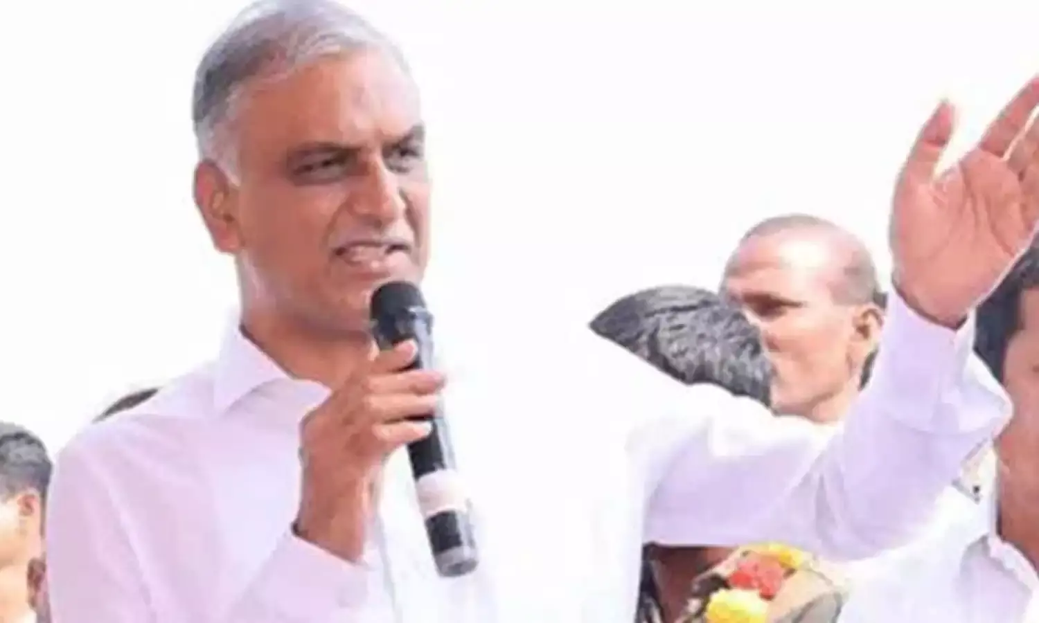 Harish Rao : హైదరాబాద్ వరదలకు ప్రభుత్వ నిర్లక్ష్యమే కారణం: సీఎంపై హరీశ్రావు ఫైర్.. Harish Rao : హైదరాబాద్ వరదలకు ప్రభుత్వ నిర్లక్ష్యమే కారణం: సీఎంపై హరీశ్రావు ఫైర్..