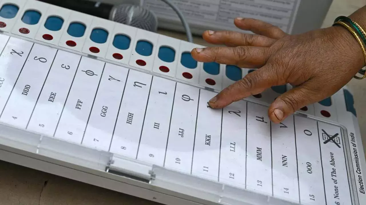 Election : తెలంగాణ స్థానిక ఎన్నికలు.. డ్రాఫ్ట్ నోటిఫికేషన్ విడుదల.. రెండు దశల్లో పోలింగ్?