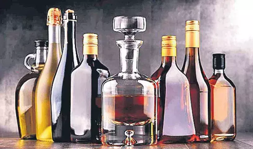 Liquor Sales : మద్యం అమ్మకాల్లో కర్ణాటక టాప్.. Liquor Sales : మద్యం అమ్మకాల్లో కర్ణాటక టాప్..