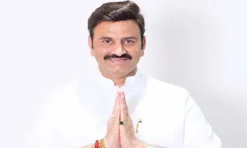 Raghuramakrishna Raju : దుర్గమ్మను దర్శించుకున్న రఘురామకృష్ణరాజు Raghuramakrishna Raju : దుర్గమ్మను దర్శించుకున్న రఘురామకృష్ణరాజు