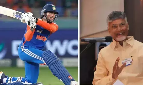 Chandrababu Naidu : ఆసియా కప్ ఫైనల్లో తిలక్ వర్మ మెరుపులు: అభినందించిన ఏపీ సీఎం చంద్రబాబు... Chandrababu Naidu : ఆసియా కప్ ఫైనల్లో తిలక్ వర్మ మెరుపులు: అభినందించిన ఏపీ సీఎం చంద్రబాబు...
