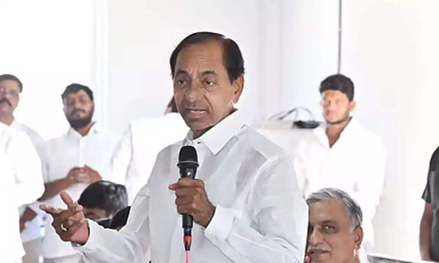 KCR : కాంగ్రెస్ వైఫల్యాలను ఎత్తిచూపాలి : KCR KCR : కాంగ్రెస్ వైఫల్యాలను ఎత్తిచూపాలి : KCR