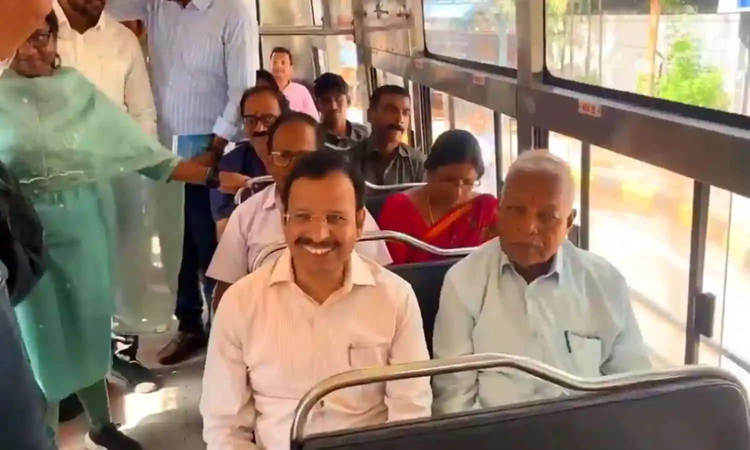 VC Sajjanar : వీసీ సజ్జనార్ కు ఘనంగా వీడ్కొలు VC Sajjanar : వీసీ సజ్జనార్ కు ఘనంగా వీడ్కొలు