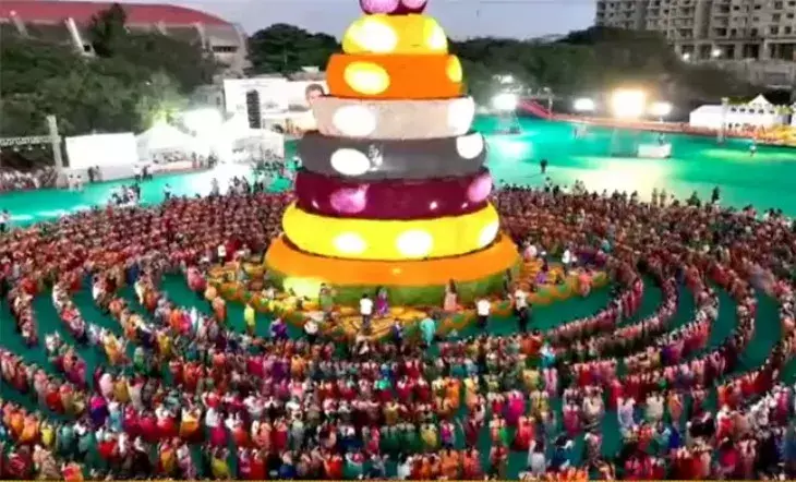 BATHUKAMMA:మన బతుకమ్మకు రెండు గిన్నీస్ రికార్డులు BATHUKAMMA:మన బతుకమ్మకు రెండు గిన్నీస్ రికార్డులు