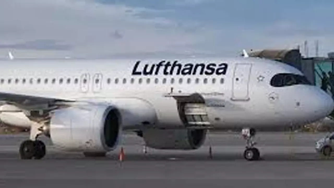 Lufthansa Airlines : లుఫ్తాన్సా భారీ ఉద్యోగాల కోత