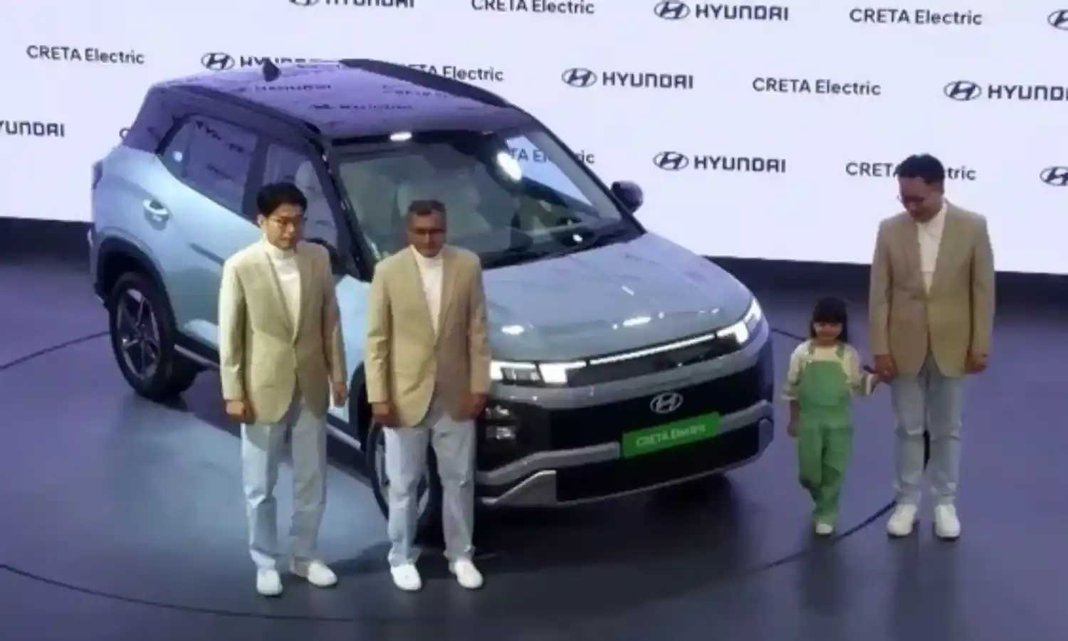 Hyundai Creta : జీఎస్టీ తర్వాత భారీగా తగ్గిన క్రెటా ధరలు.. కొత్త రేట్ల ప్రకారం EMI ప్లాన్స్ ఇవే Hyundai Creta : జీఎస్టీ తర్వాత భారీగా తగ్గిన క్రెటా ధరలు.. కొత్త రేట్ల ప్రకారం EMI ప్లాన్స్ ఇవే