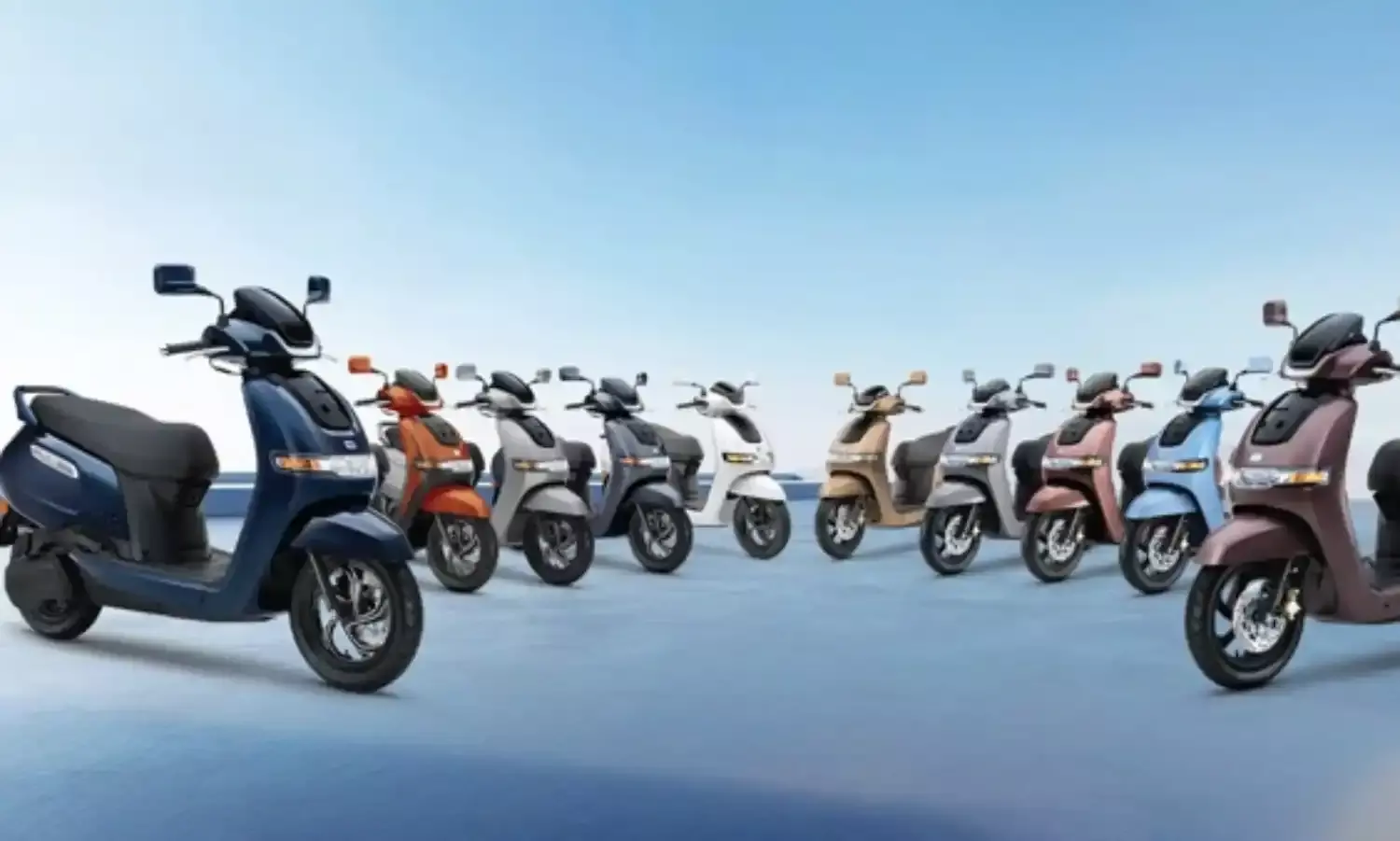 E-Scooter Sales : ఈ-స్కూటర్ మార్కెట్లో టీవీఎస్ దూకుడు...ఓలాను దాటిన ఏథర్, వెనకబడిన బజాజ్ E-Scooter Sales : ఈ-స్కూటర్ మార్కెట్లో టీవీఎస్ దూకుడు...ఓలాను దాటిన ఏథర్, వెనకబడిన బజాజ్