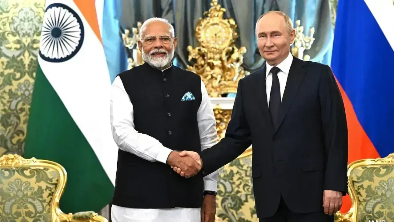 Putin: భారత్లో పుతిన్ పర్యటన ఖరారు.. ఎప్పుడంటే ? Putin: భారత్లో పుతిన్ పర్యటన ఖరారు.. ఎప్పుడంటే ?