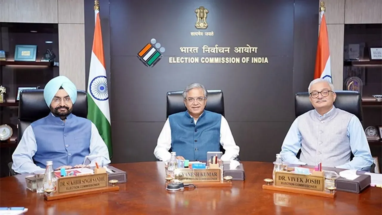 Bihar Elections: ఈరోజే బీహార్ ఎన్నికల షెడ్యూల్ విడుదల.. Bihar Elections: ఈరోజే బీహార్ ఎన్నికల షెడ్యూల్ విడుదల..