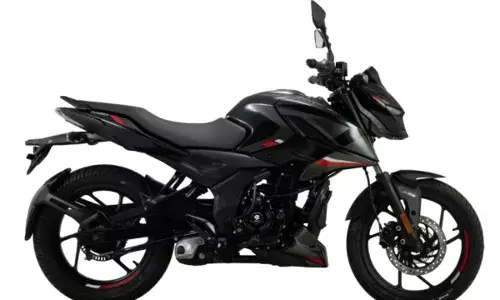 Bajaj Pulsar 150 : బజాజ్ పల్సర్ 150 కొనే ప్లాన్ ఉందా ? రూ.10,000 డౌన్ పేమెంట్ కట్టి బైక్ ఇంటికి తీసుకెళ్లండి.
