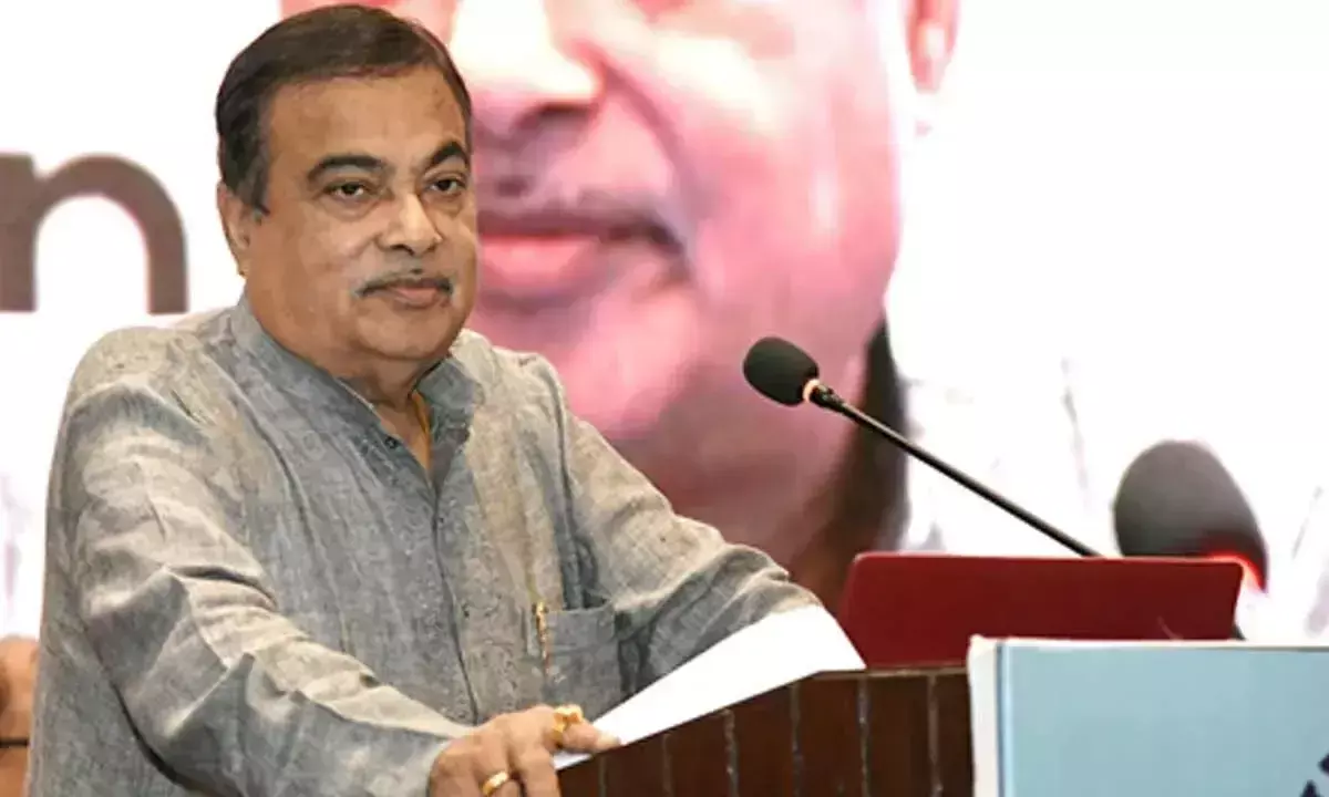 Nitin Gadkari: పెట్రోల్ వాహనాలకు దగ్గరగా ఎలక్ట్రిక్ వాహనాల ధరలు Nitin Gadkari: పెట్రోల్ వాహనాలకు దగ్గరగా ఎలక్ట్రిక్ వాహనాల ధరలు