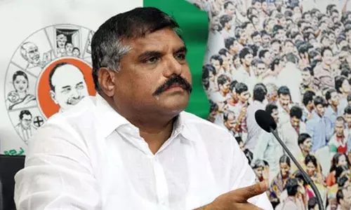 Botsa Satyanarayana : సొంత ఇలాకాలో బొత్సకు వరుస షాక్ లు.. Botsa Satyanarayana : సొంత ఇలాకాలో బొత్సకు వరుస షాక్ లు..