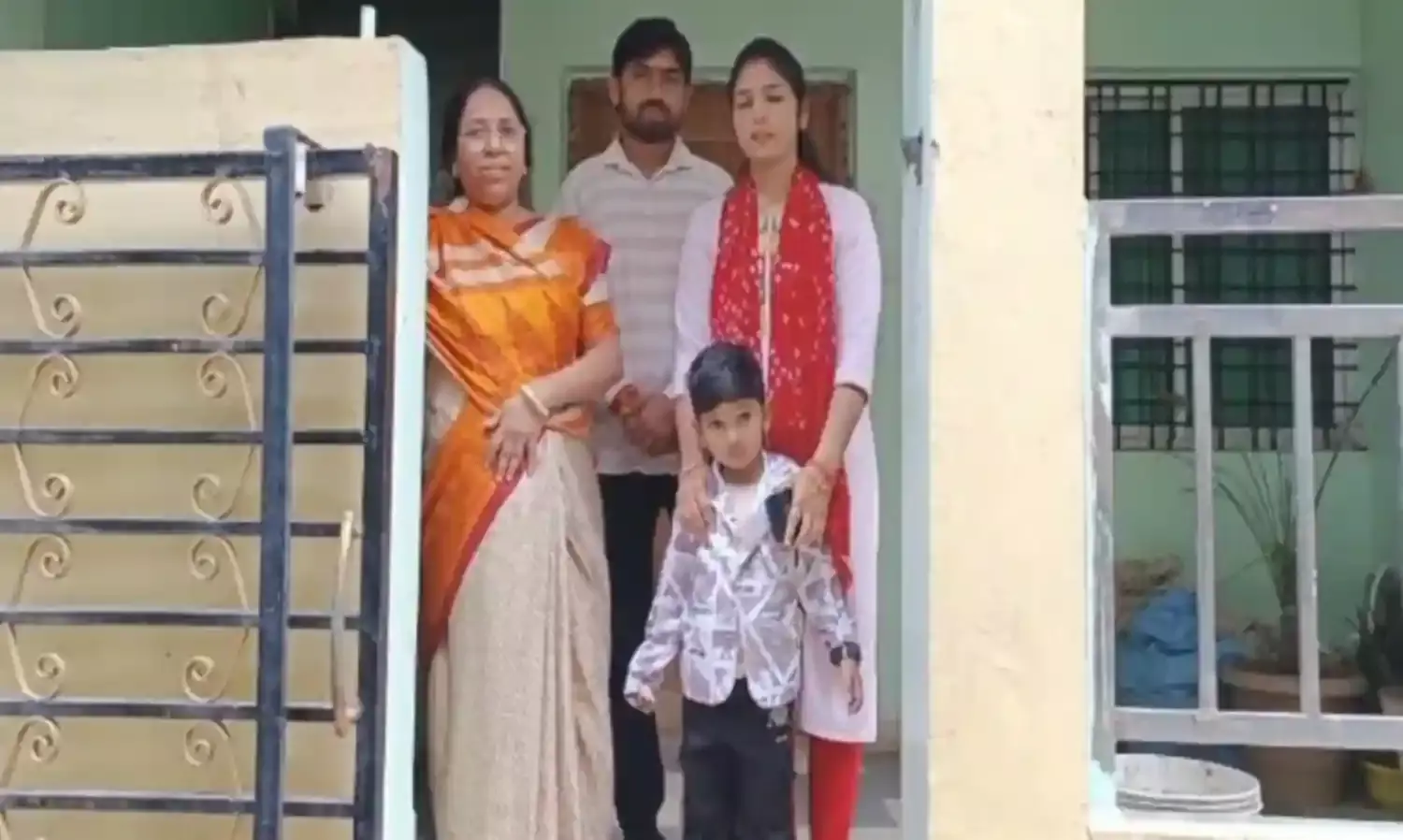 Madya Pradesh: నాలుగేళ్ల బాలుడికి రూ.53 లక్షల జాక్పాట్ Madya Pradesh: నాలుగేళ్ల బాలుడికి రూ.53 లక్షల జాక్పాట్