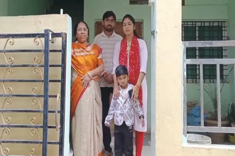 Madya Pradesh: నాలుగేళ్ల బాలుడికి రూ.53 లక్షల జాక్పాట్ Madya Pradesh: నాలుగేళ్ల బాలుడికి రూ.53 లక్షల జాక్పాట్
