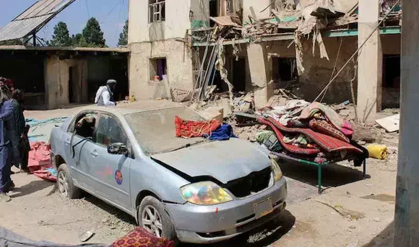 Afghanistan: ఆఫ్ఘనిస్తాన్ రాజధాని కాబూల్పై పాక్ వైమానిక దాడులు... Afghanistan: ఆఫ్ఘనిస్తాన్ రాజధాని కాబూల్పై పాక్ వైమానిక దాడులు...